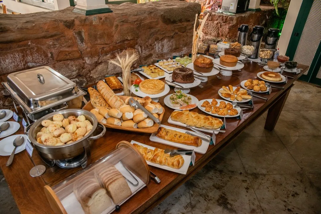 Buffet do café da manhã da Pousada Vovô Chiquinho em Tiradentes